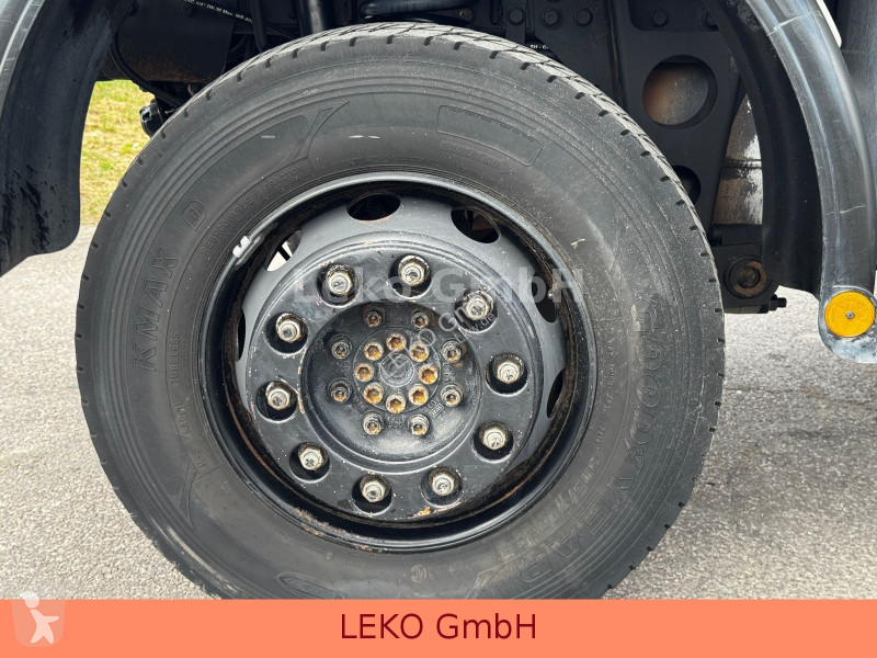 شاحنة Mercedes UNIMOG U400
