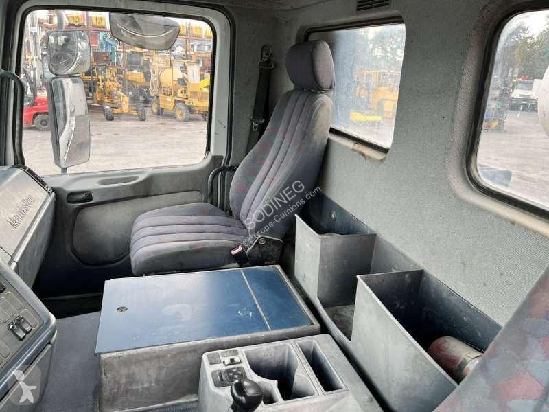 شاحنة Mercedes ACTROS