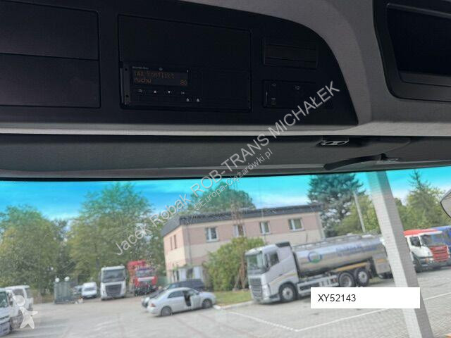 Camión Mercedes NOUZ 23