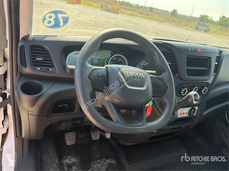 Camion Iveco 19-8,5 HQ 19 m on Iveco 35-140...