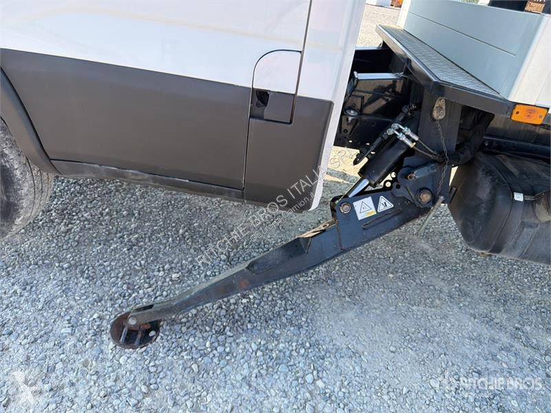 Camion Iveco 19-8,5 HQ 19 m on Iveco 35-140...