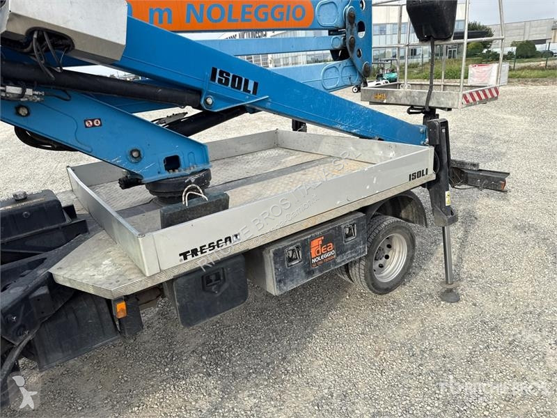 Camion  PNT205 NHD 18.1 m on Nissan Cabstar...