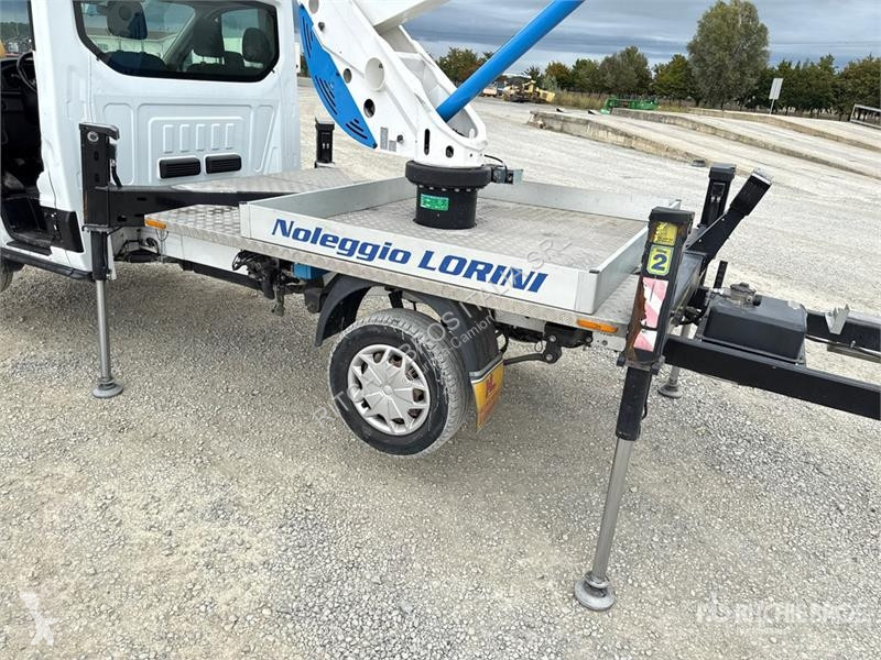 Lastbil Ford 20D 20 m on Ford Bucket Truck