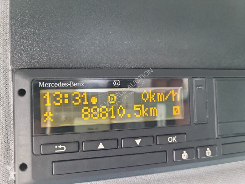Camião Mercedes 3240