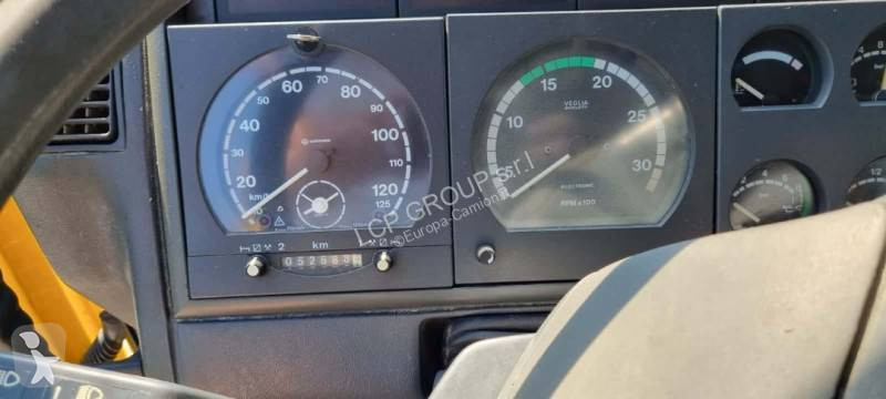 Iveco 260E31 truck