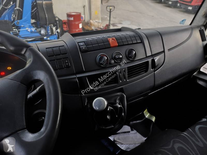 Iveco 100 E 18 truck