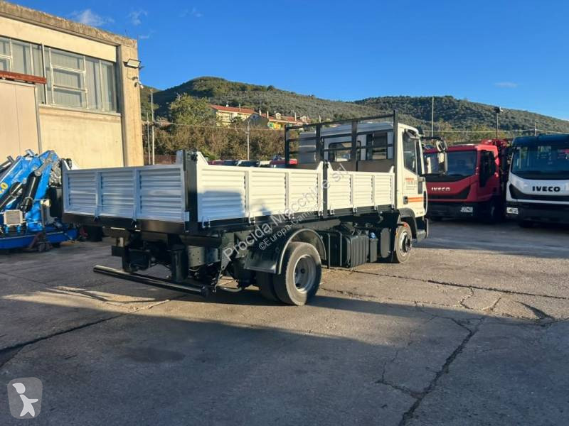 Kamion Iveco 80 E 22