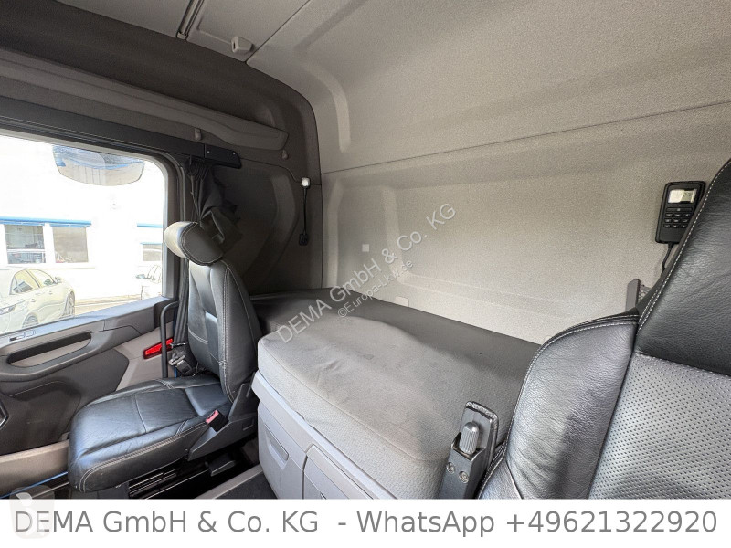 Vrachtwagen Scania R...