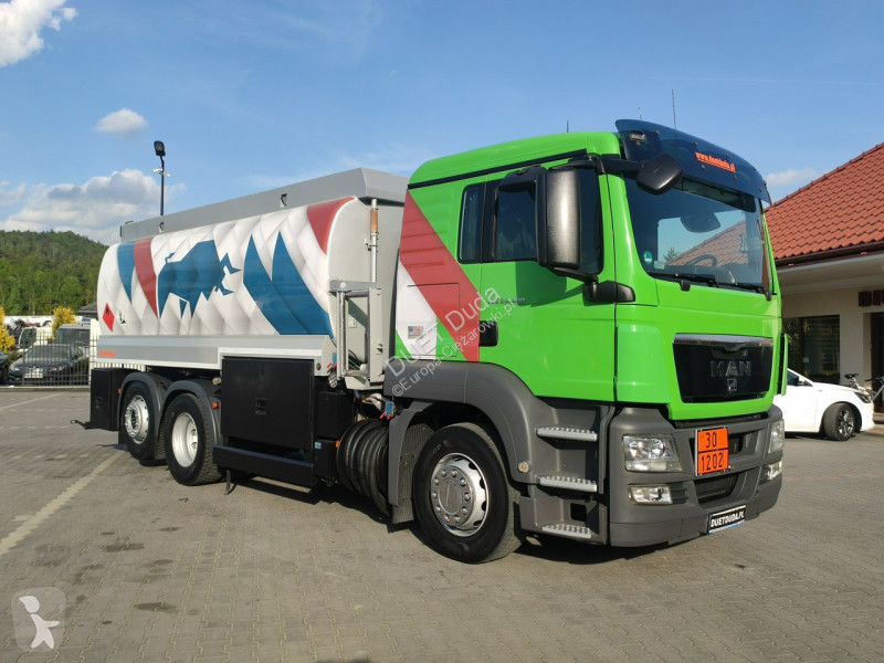 Lastbil MAN TGA 26.400 Autocysterna z...