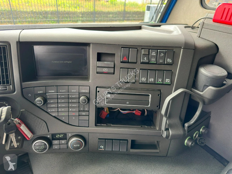 Kamion Volvo FMX 420 6X2 + PALFINGER PK...