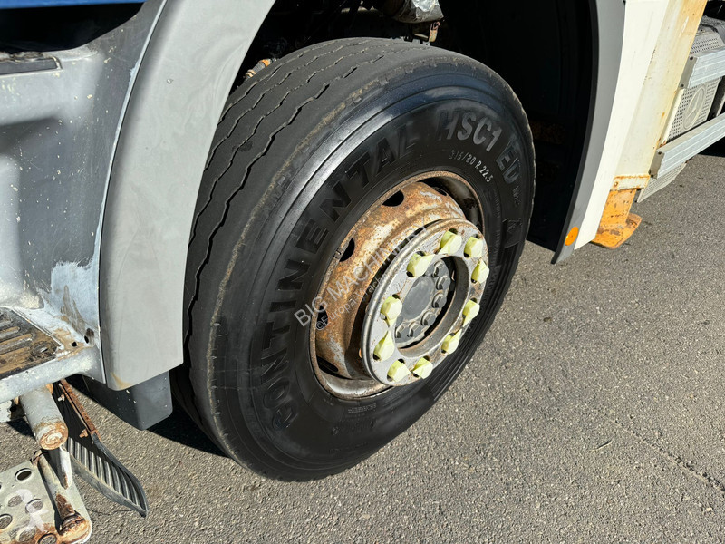Camion Mercedes 2632 6x4 with Putzmeister BSF...