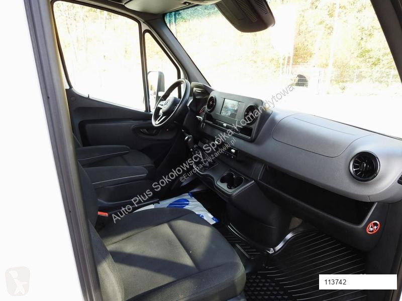 Véhicule utilitaire Mercedes SPRINTER 516...