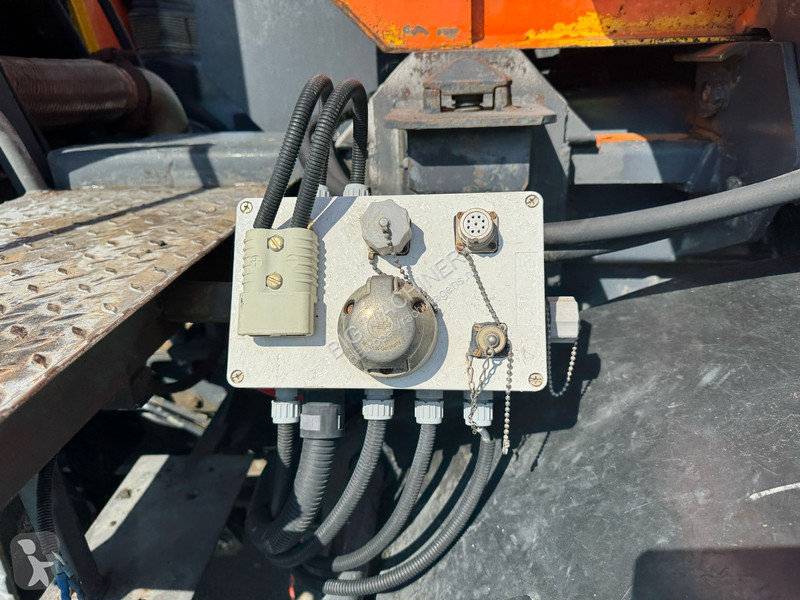 Kamion Renault 410 8x4 Full steel - Manual -...