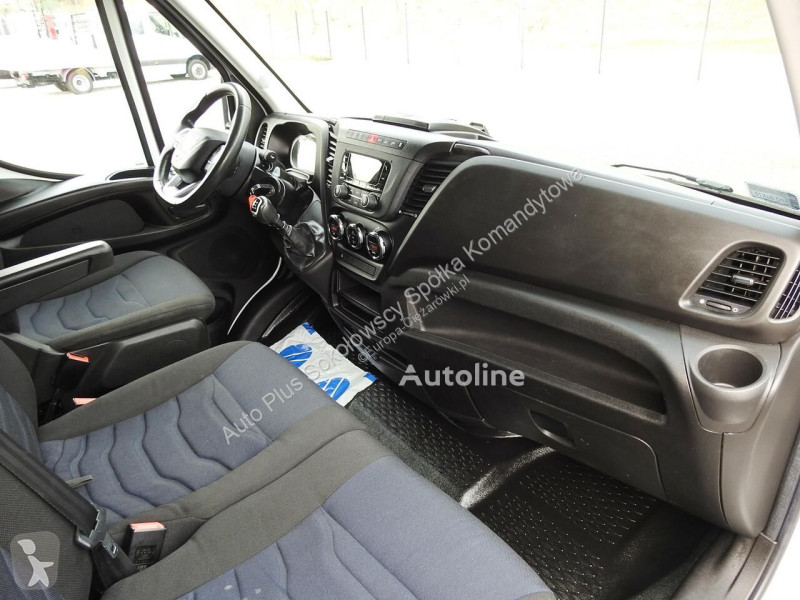 Véhicule utilitaire Iveco DAILY  35S18 PLANDEKA...