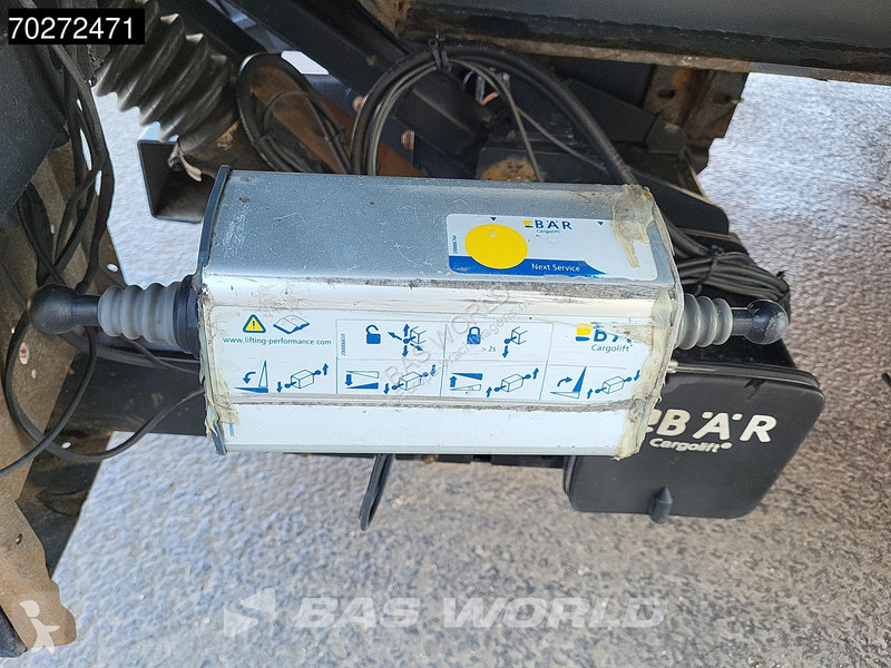 Kamion Scania R410 6X2 amberet Carrier Supra...
