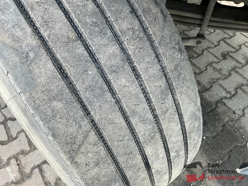 Kamion Volvo 10X4R Euro 5 met 30T HTS Kabel...