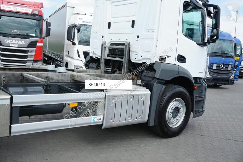Kamion Mercedes ANTOS / / ACC / E 6 / BDF +...