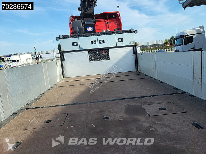 Vrachtwagen Volvo 650 8X2 HMF 7020K-RCS Crane +...