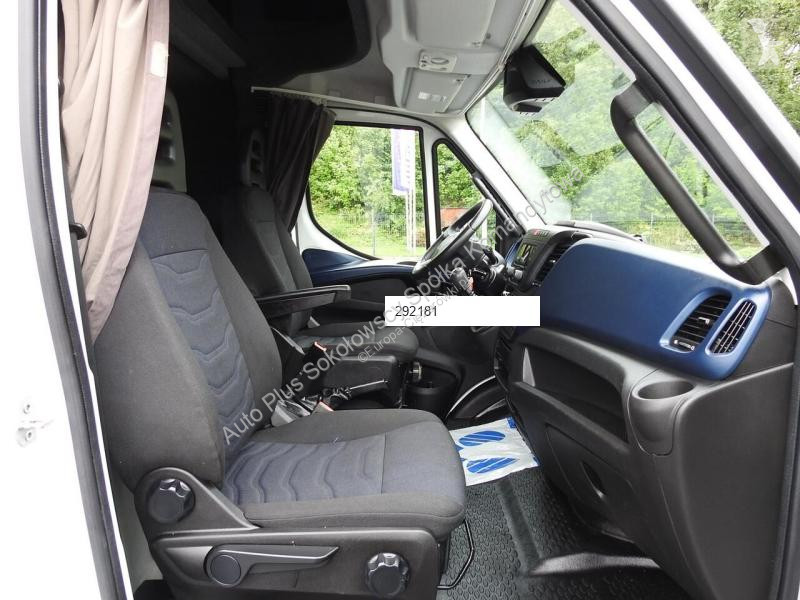 Véhicule utilitaire Iveco DAILY 70C18 PLANDEKA...