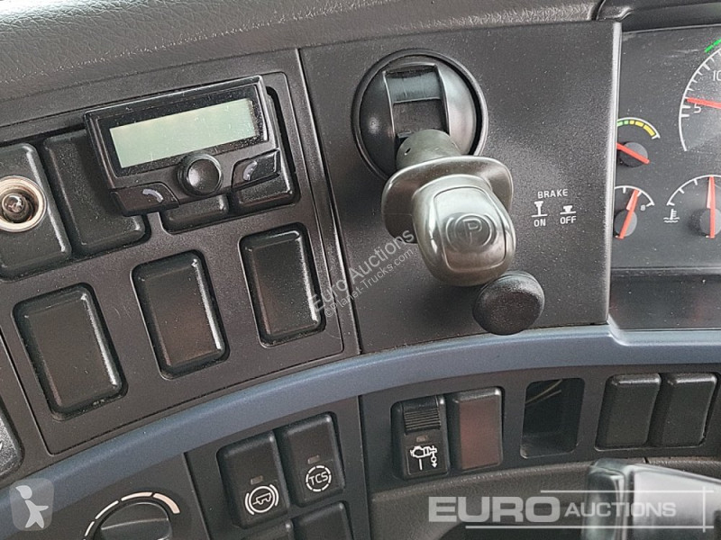 Camion Volvo FM340