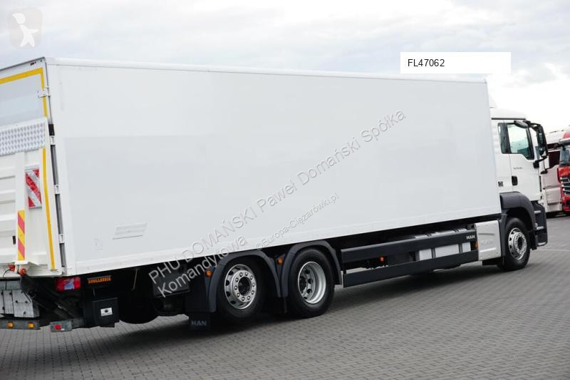 Lastbil MAN TGS / / EURO 6 / KONTENER + WINDA /...