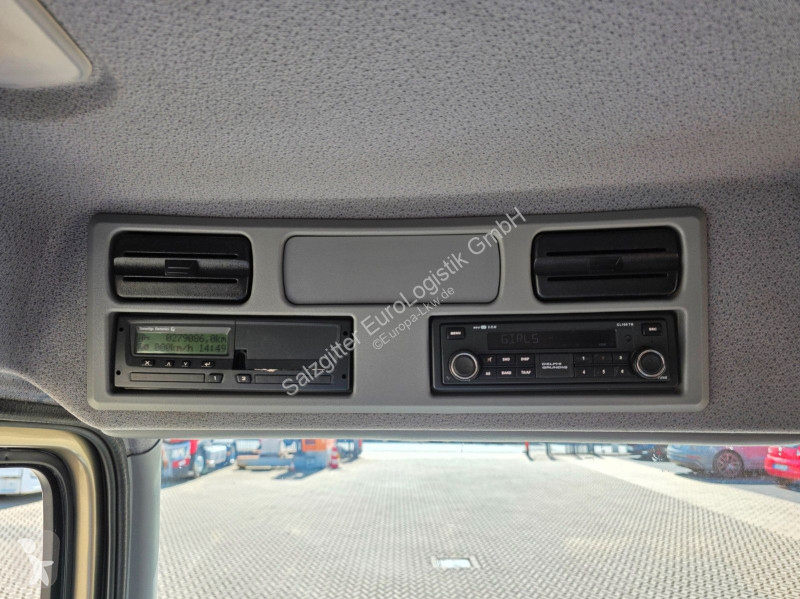 شاحنة Mercedes 818L