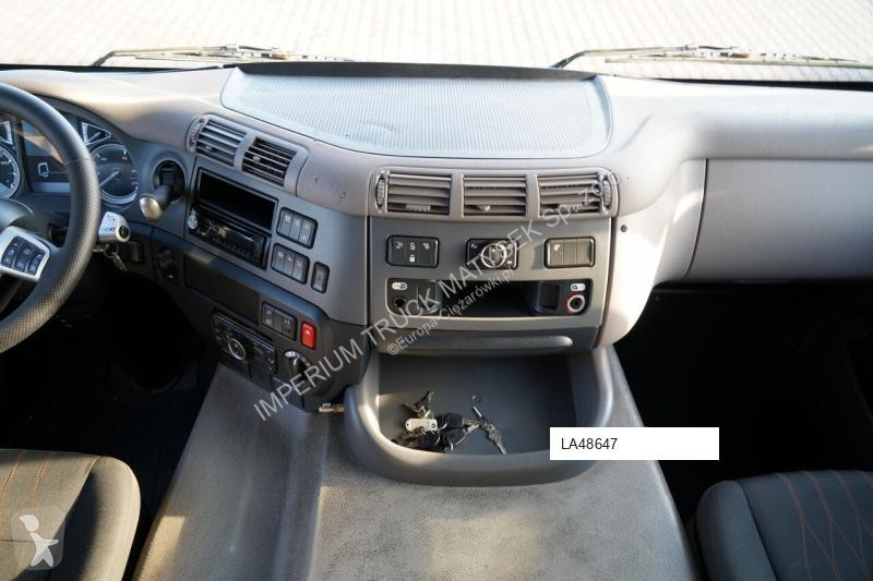 شاحنة مقطورة DAF CF 450
