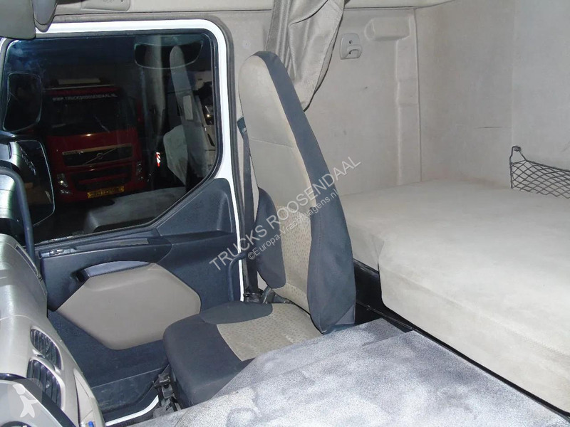 شاحنة Renault 410DXI + 8X4 + MANUAL + SPRING