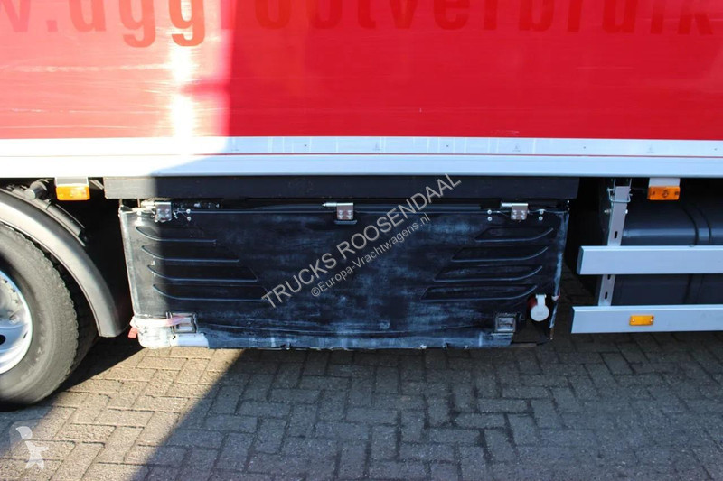 شاحنة Volvo FL 16.240 + EURO 5 + 16T