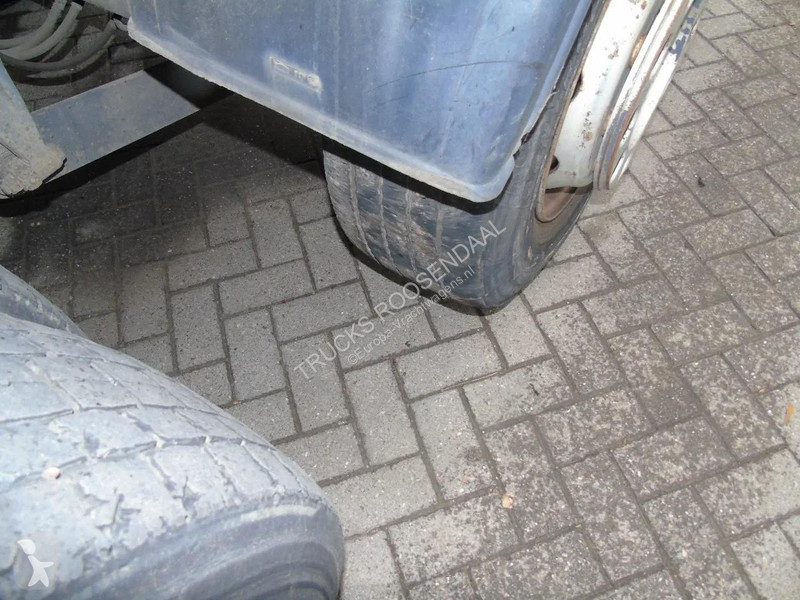شاحنة Mercedes 2633 + 6x2 + euro 5 + manual