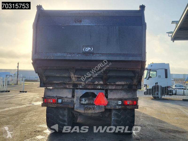 شاحنة Volvo 500  8X4 27m3 AJK Pusher 45Tons...