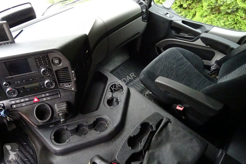 شاحنة Mercedes 2840 Syp euro 6 chłodni 3 osie...