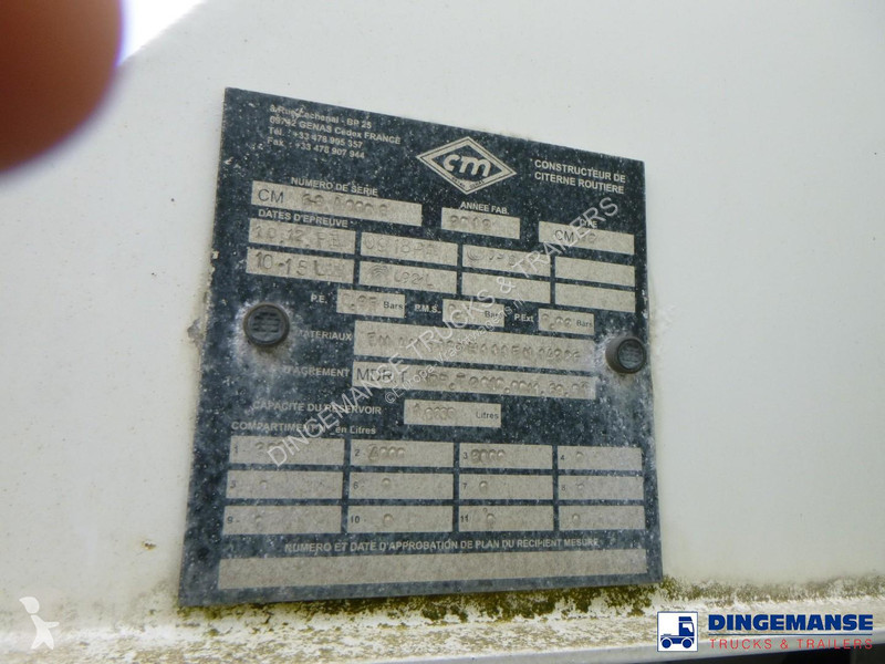 شاحنة DAF 55220 4X2 fuel tank 10 m3 / 3 comp
