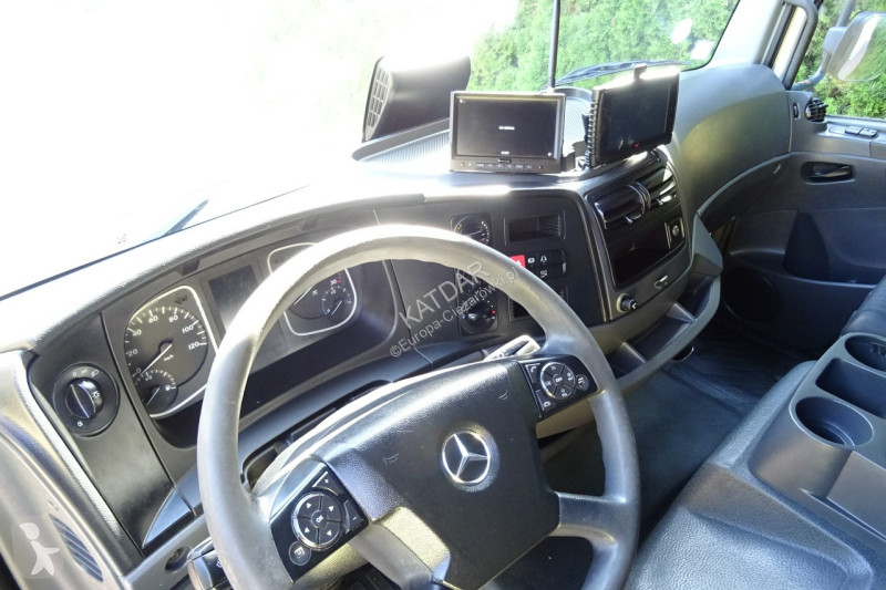 Камион Mercedes 1218 Euro 6 kontener 20pal...