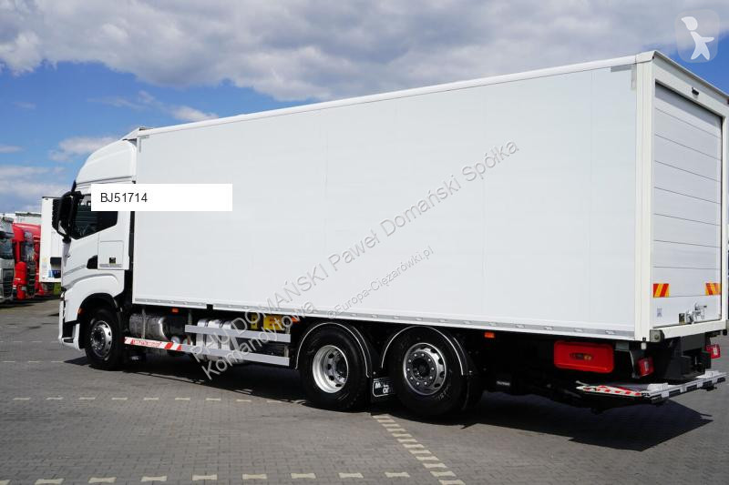 Ciężarówka Iveco / 420 / E 6 / KONTENER + WINDA...