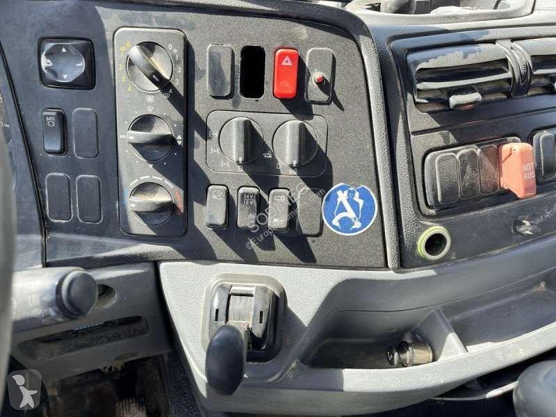 شاحنة Mercedes  AXOR 1833 4X4