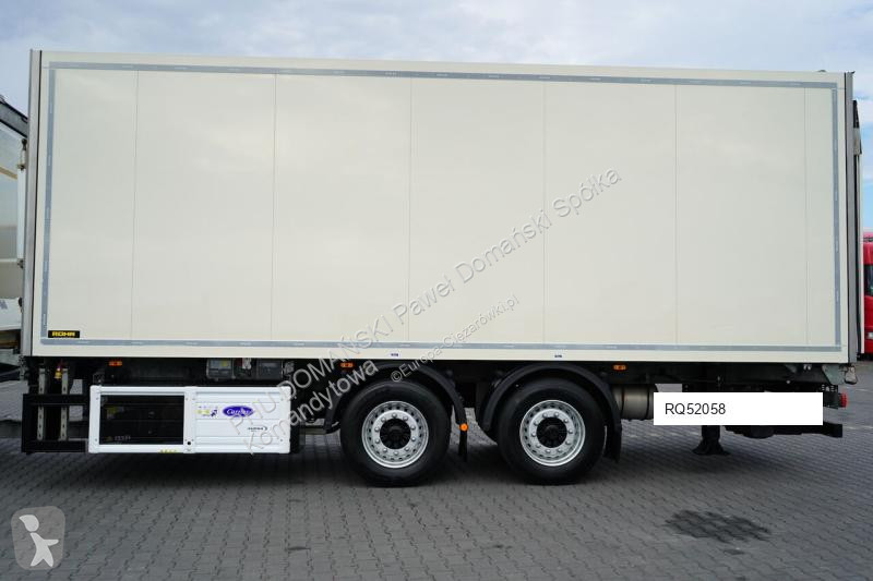 Vrachtwagen Mercedes / TANDEM