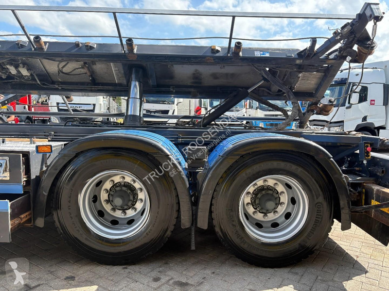 Camión Scania R 490 + HMF 5020 - 6X EXT. + JIB...