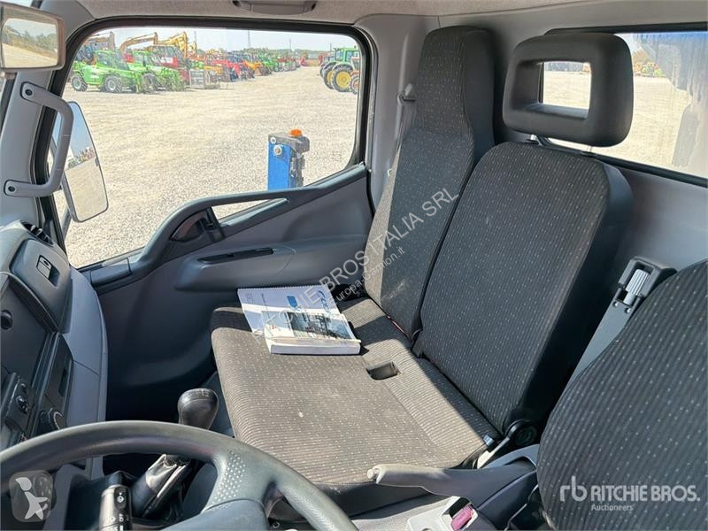 Mitsubishi Fuso truck
