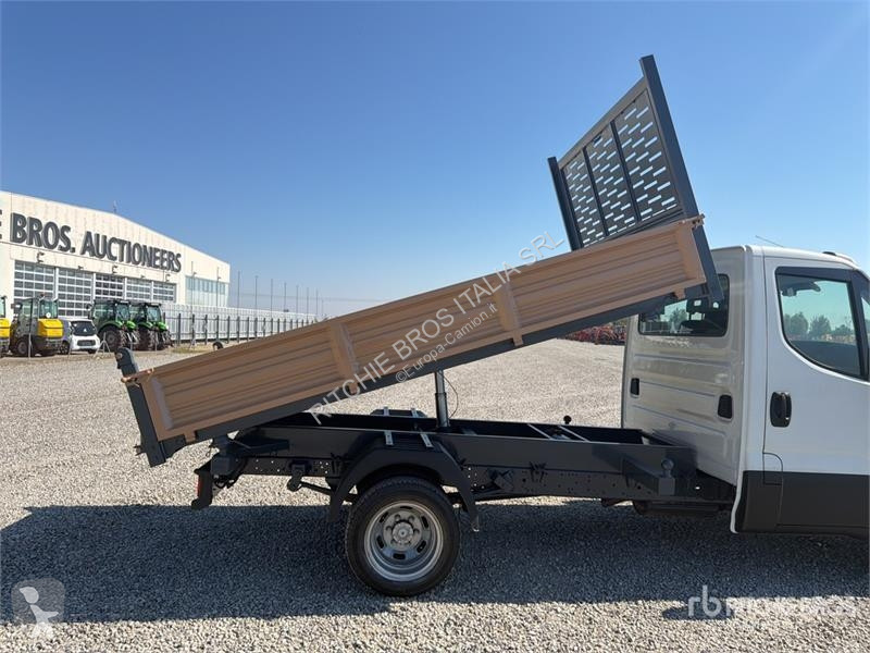 Furgoneta Iveco Dump Truck