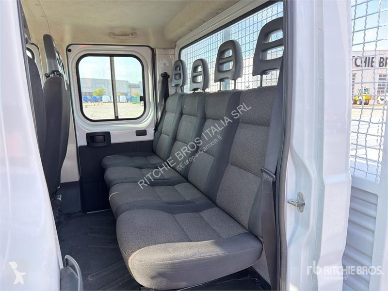 Kamion Fiat ducato Crew Cab Flatbed Truck