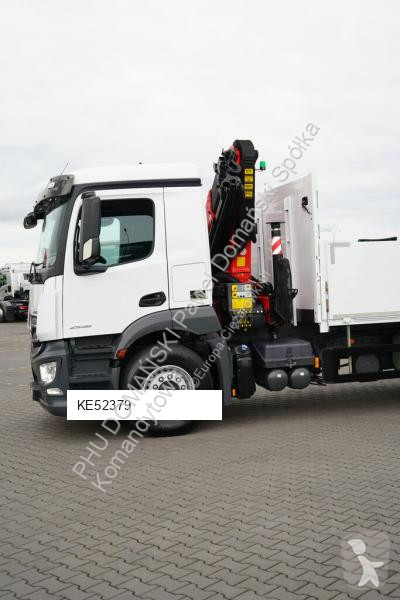 Teherautó Mercedes PK 18002,