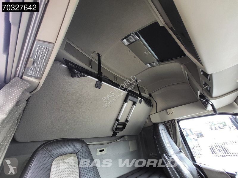 Teherautó Volvo 540  8X4 HMF8520K-RC + JIB K6...