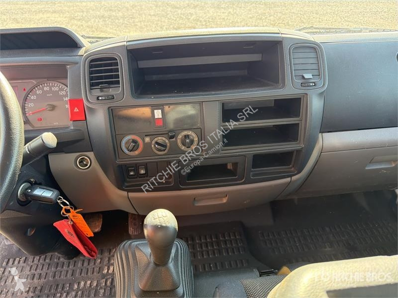 Lastbil Nissan Multitel HX200 20 m on Nissan...