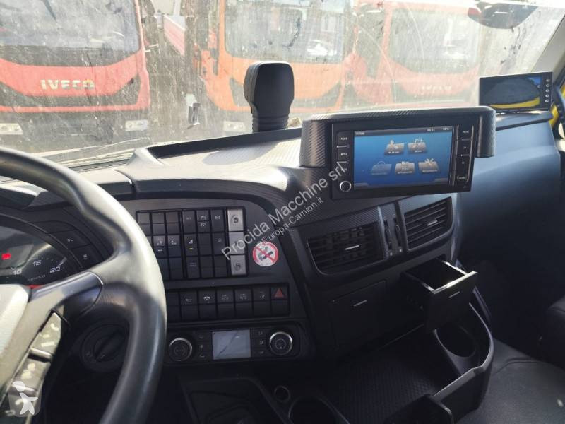 Camion Iveco 260 S 46
