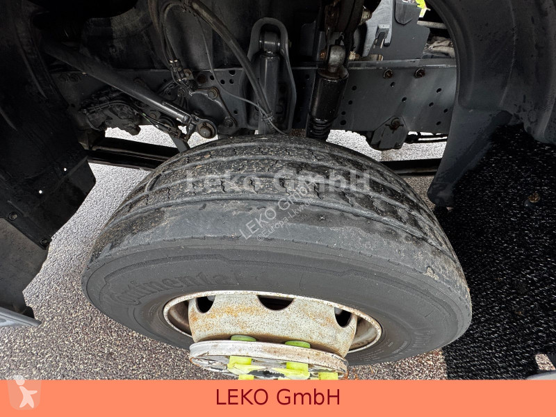 Kamion Mercedes 1218 Mit Carrier Sp 850Mt