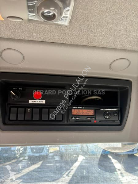 شاحنة Renault MAGYAR 18000L 5 CPTS PREMIUM...