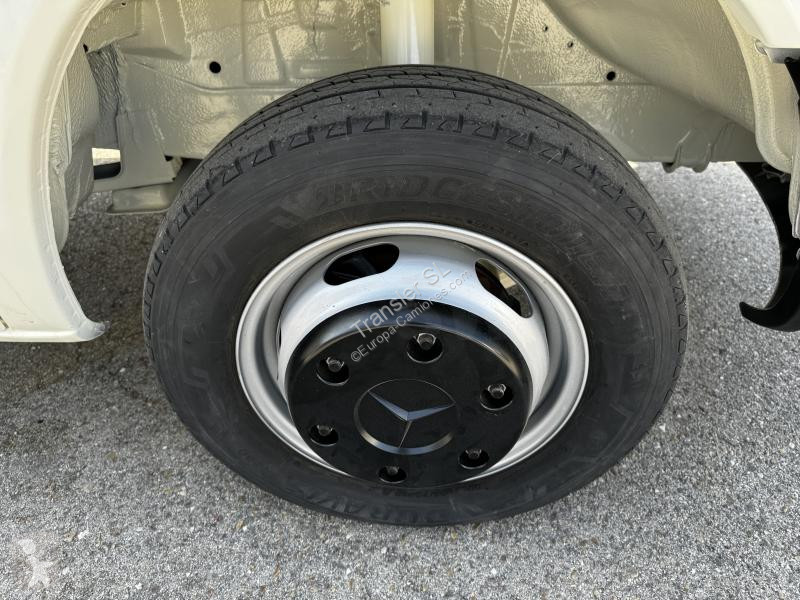 Užitkové vozidlo Mercedes  Citerna para ADBLUE
