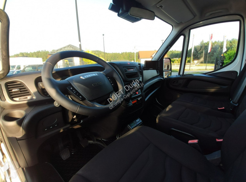 Camion Iveco 70C17 Mroźnia Ściana Grodziowa...