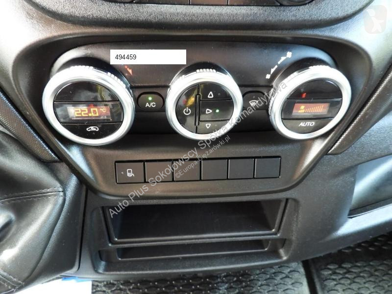 Véhicule utilitaire Iveco DAILY 35S18 PLANDEKA...
